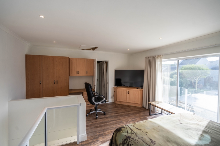 6 Bedroom Property for Sale in Royal Alfred Marina Eastern Cape